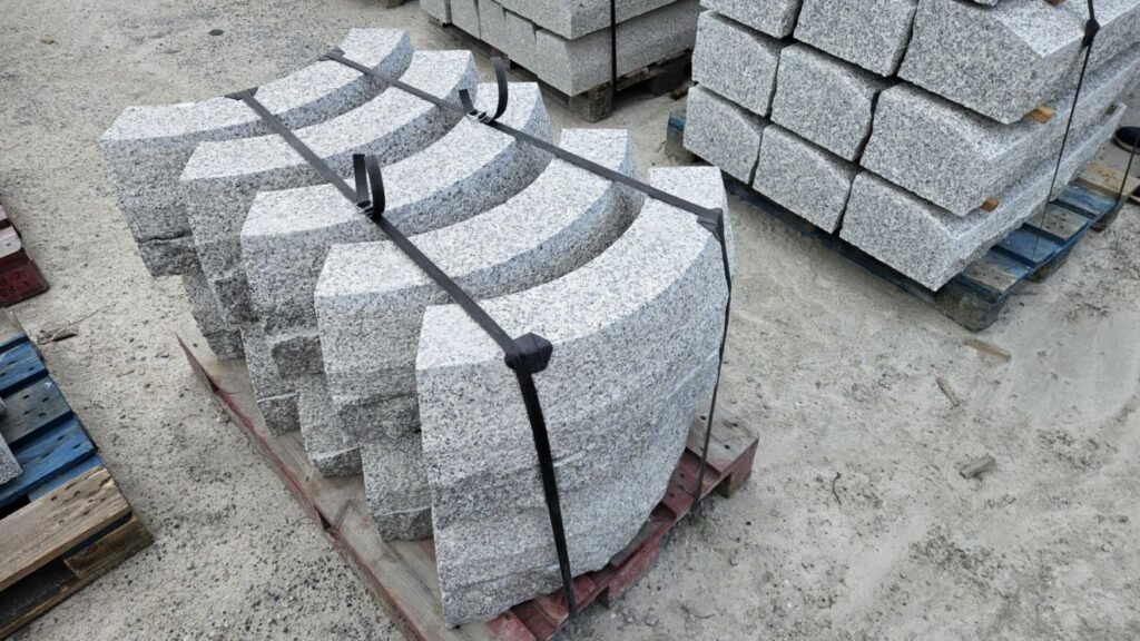 krawężnik granitowy łukowy